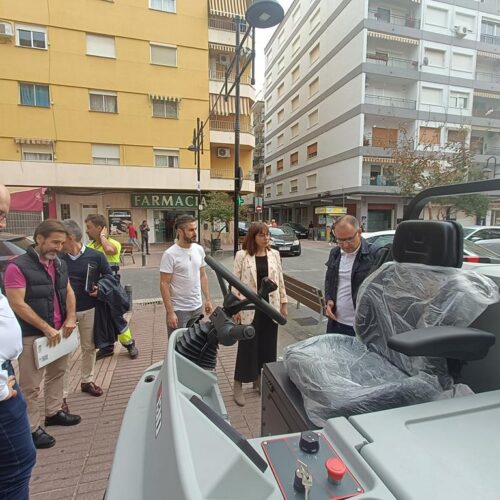 El Ayuntamiento de Canals prueba nueva maquinaria para una limpieza viaria más eficaz y ecológica