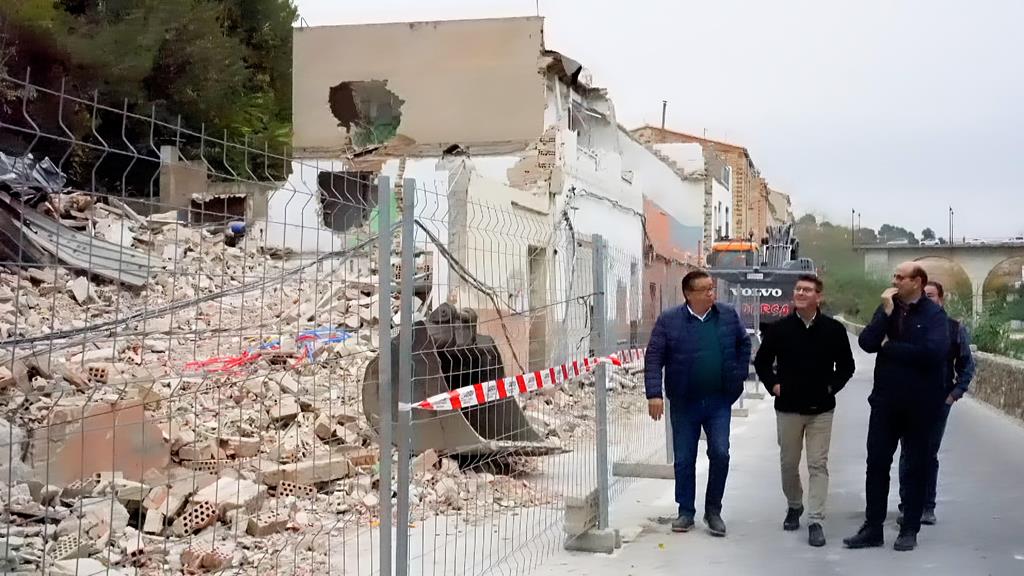 Ontinyent inicia la demolición del primer grupo de viviendas de la Cantereria