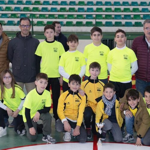300 escolares participan en el Polideportivo de Ontinyent en la I fase de los ‘Jocs Esportius de la Comunidat Valenciana’