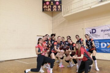 Familycash Xàtiva voleibol femenino consigue una victoria en Tenerife por 2-3, mientras que el conjunto masculino cede por 1-3 contra el líder Illa Grau.