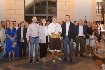 Ontinyent lleva la “Tartuga” a València para participar en los actos de la Diputación con motivo del 9 de octubre