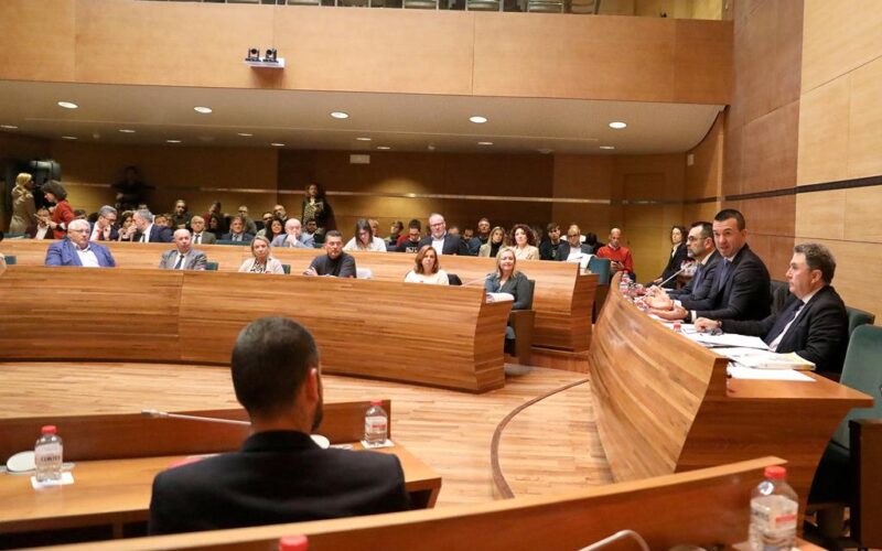 La Diputació de València aprueba unas cuentas realistas para 2024 que recogen los retos y necesidades de los municipios