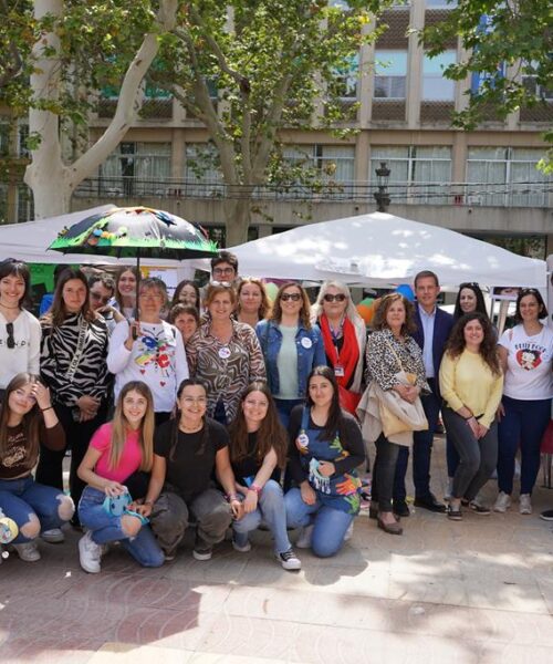 Una treintena de centros participan en la “Fira de l’Estudiantat”de Xàtiva